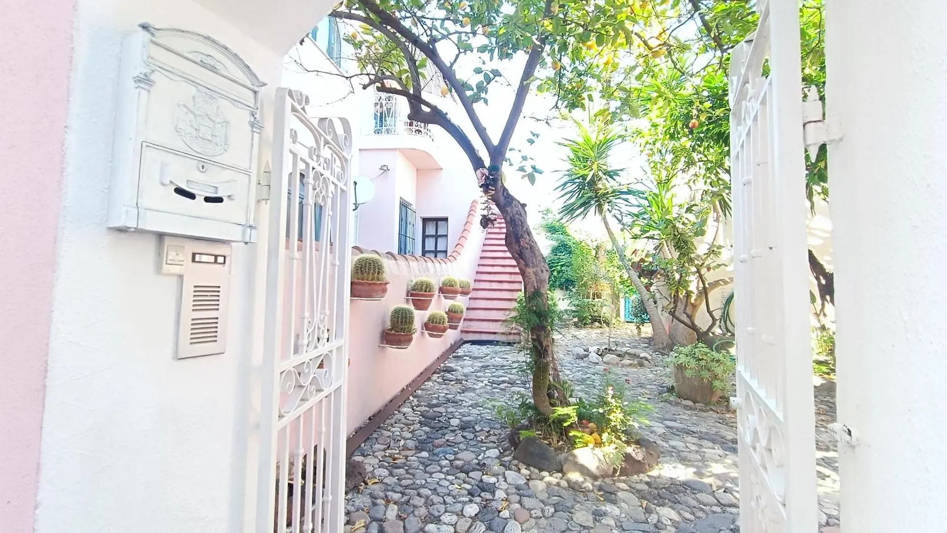 Ferienwohnung Orosei Re - Rosa'S House Centro Storico